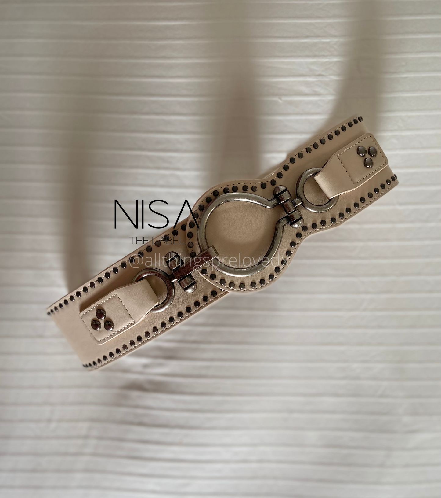 Round buckle vintage studded waist cincher belt
