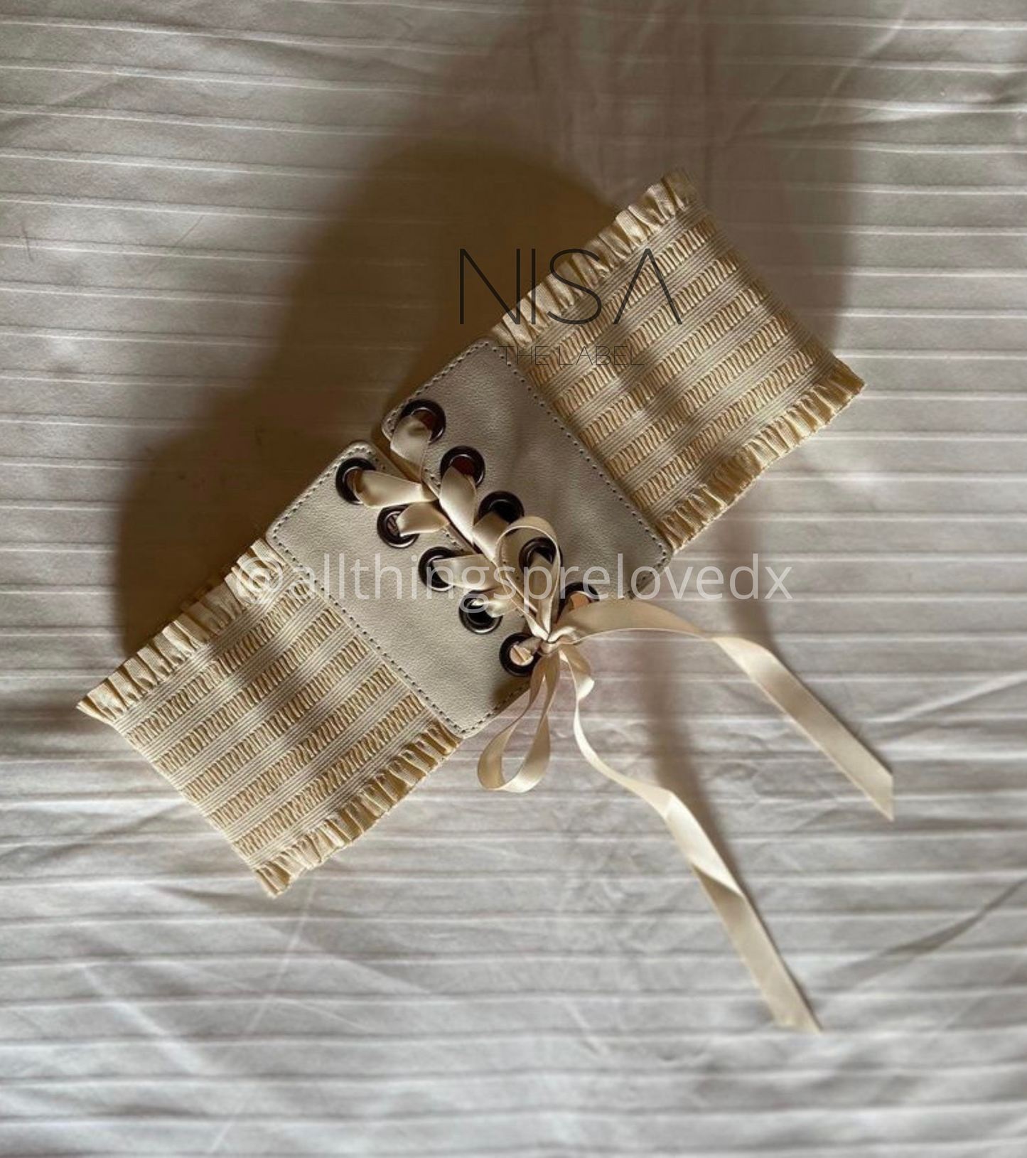 Frill hem corset belt