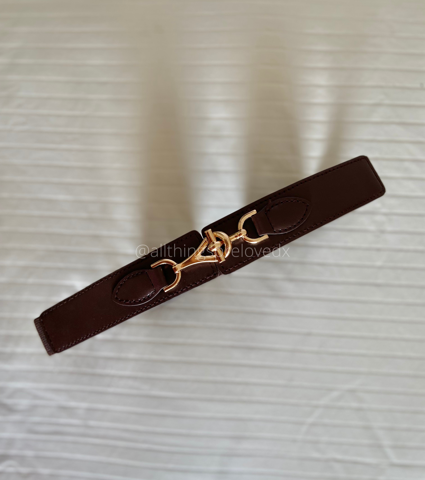 Roll pin horsebit style buckle waist cincher belt