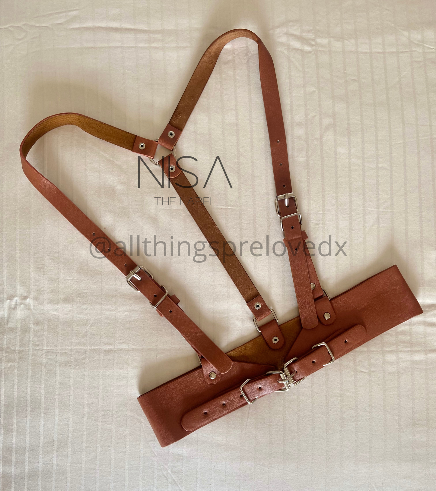 Thin harness belt