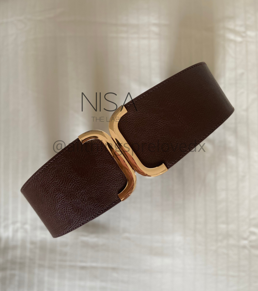 Curved golden buckle wide belt