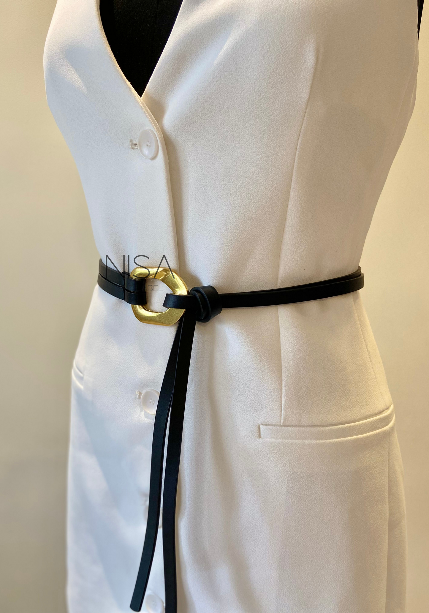 Metal buckle knot belt